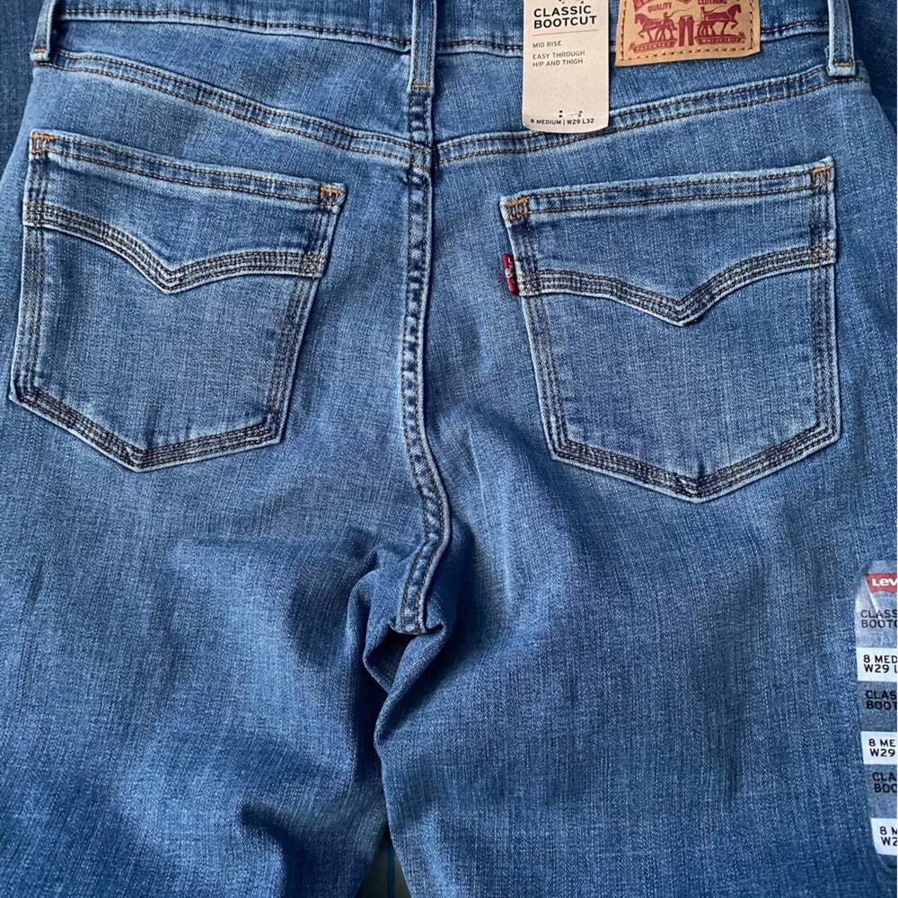 Levi’s classic bootcut - Picture 2 of 6